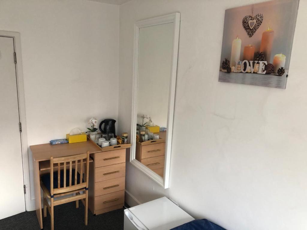 Cosmopolitan Comfort Private Bedrooms In Euston 106 Лондон Экстерьер фото